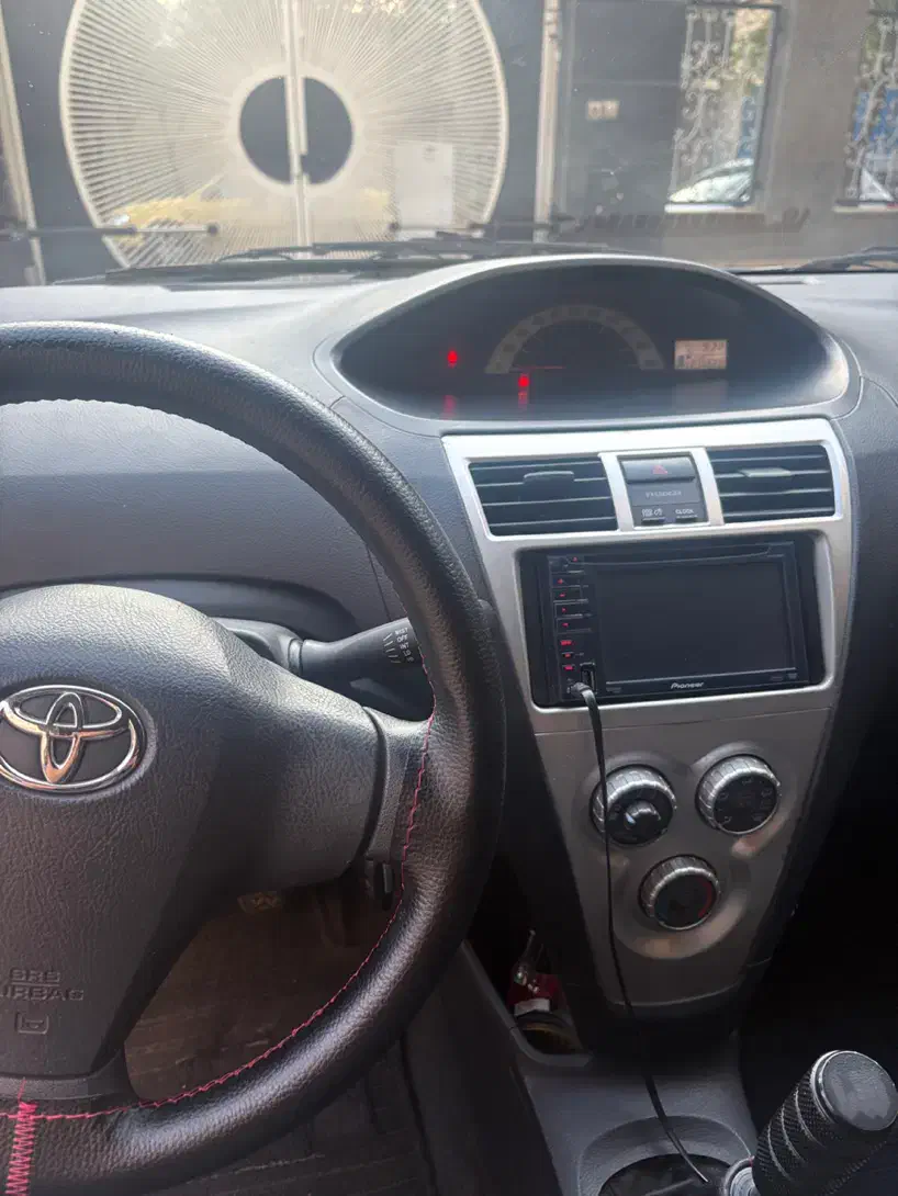 تویوتا یاریس|خودرو سواری و وانت|کرج, شهرک بنفشه|دیوار