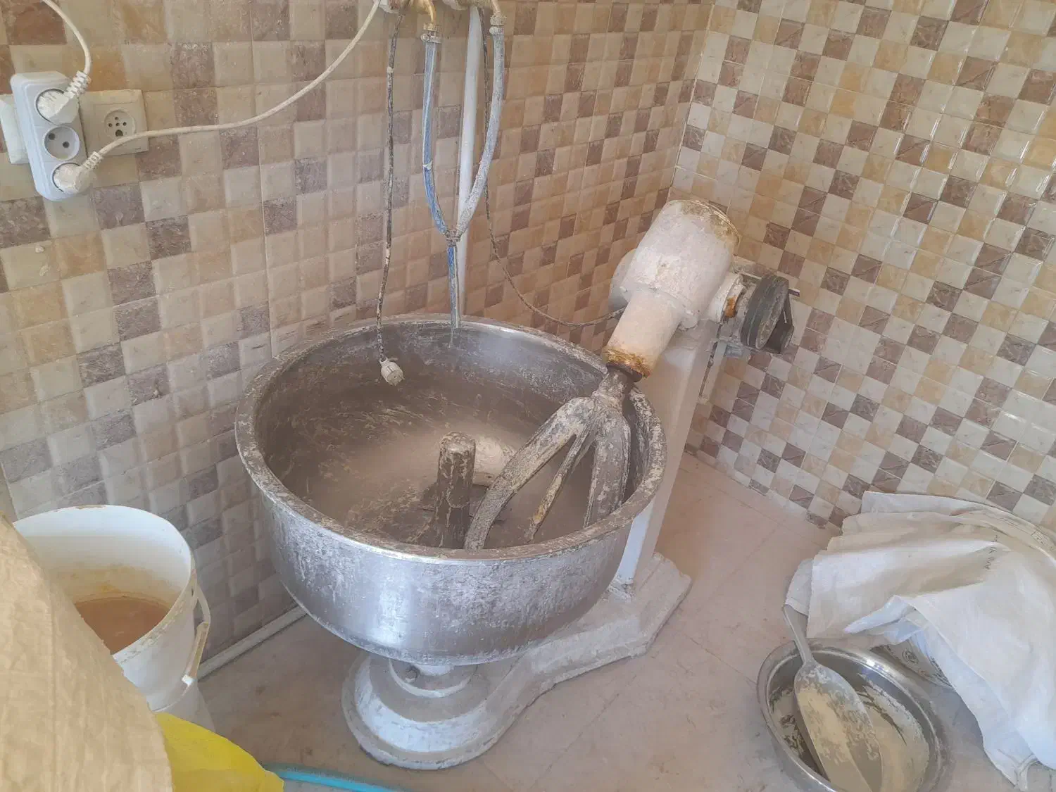 واگذاری مغازه نانوایی آزاد پز|کافی‌شاپ و رستوران|خمینی‌شهر, |دیوار