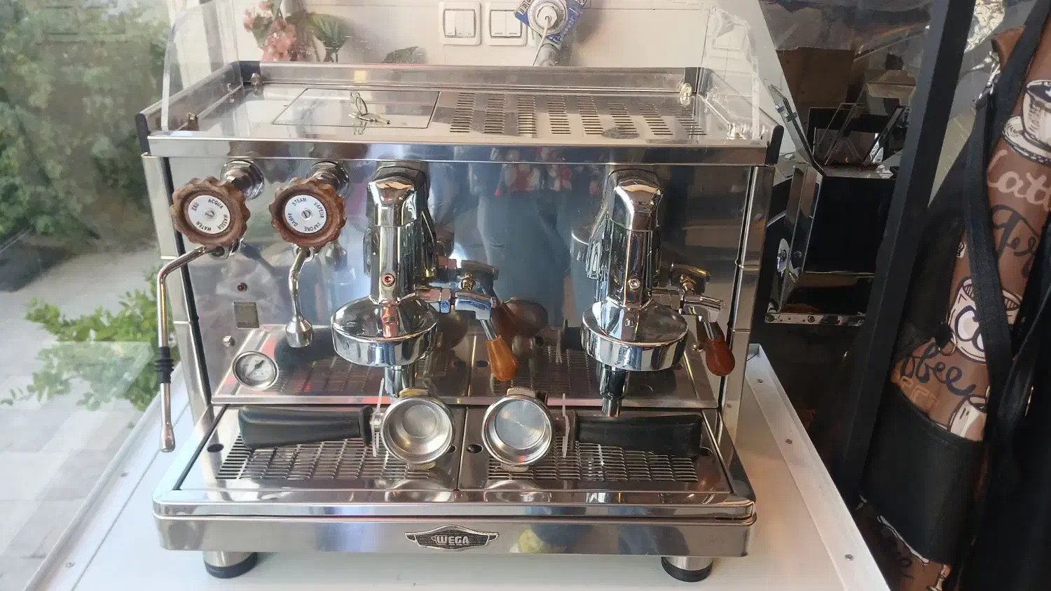 اسپرسوسازصنعتی وگا|کافی‌شاپ و رستوران|زنجان, |دیوار