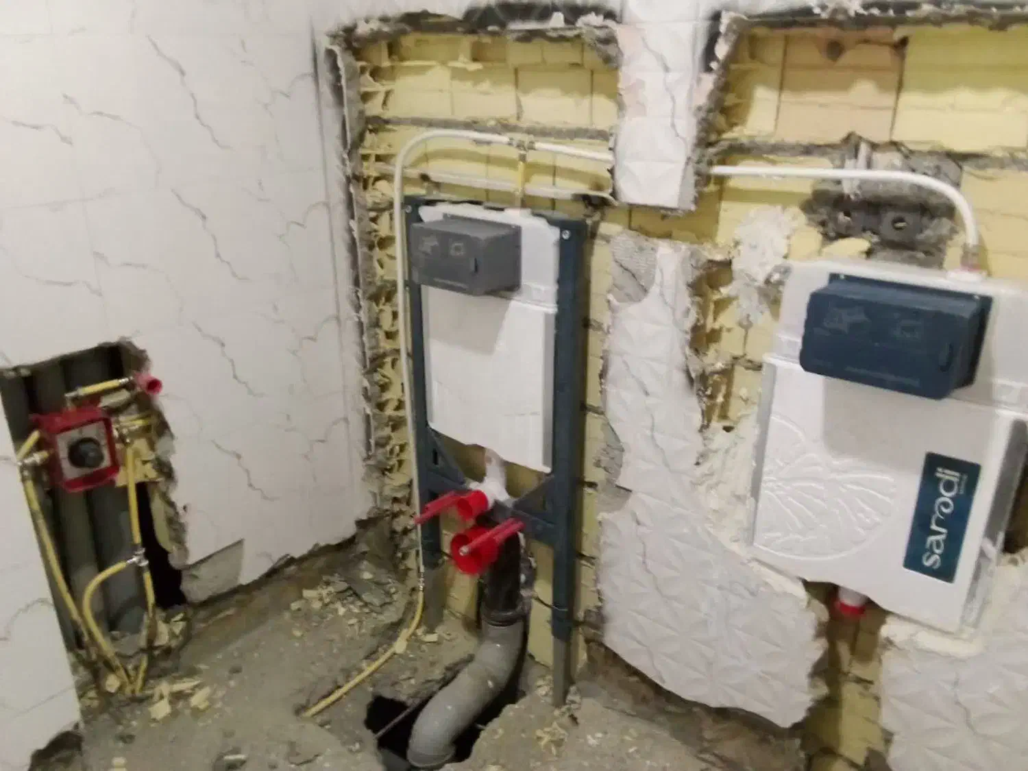 لوله کشی آب فاضلاب پکیج خرده کاری تضمینی وتخصصی|خدمات پیشه و مهارت|اراک, |دیوار