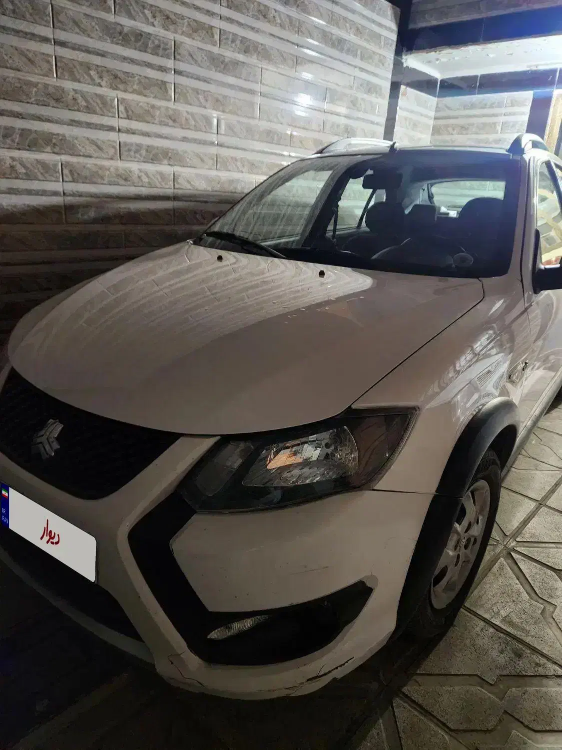 کوییک 1403سقف مشکی|خودرو سواری و وانت|مشهد, پورسینا|دیوار