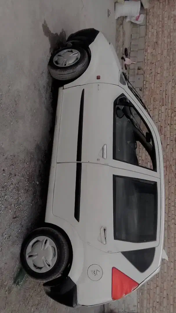 سلام دوستان عزیز ماشین خارجی لوبو تروتمیز|خودرو سواری و وانت|زاهدان, |دیوار