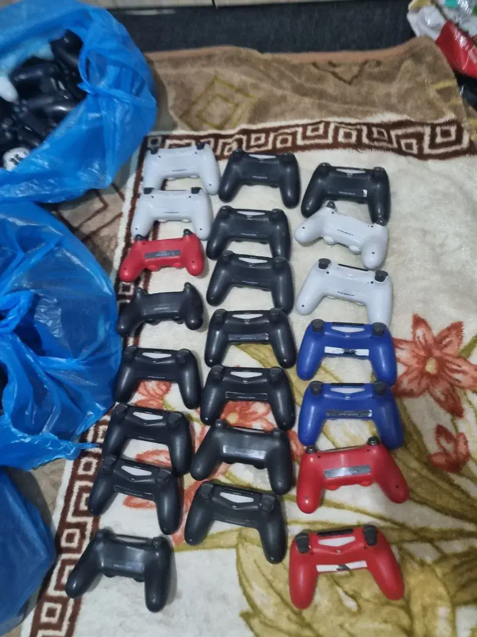 دستگاه دسته ps4 اورجینال و های کپی تکی و عمده|کنسول، بازی ویدئویی و آنلاین|مشهد, طلاب|دیوار