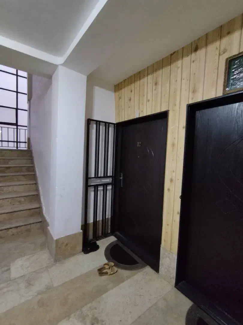 نماسنگ.سرزمین/تخلیه آماده سکونت|فروش آپارتمان|هشتگرد, شهرک آپادانا|دیوار