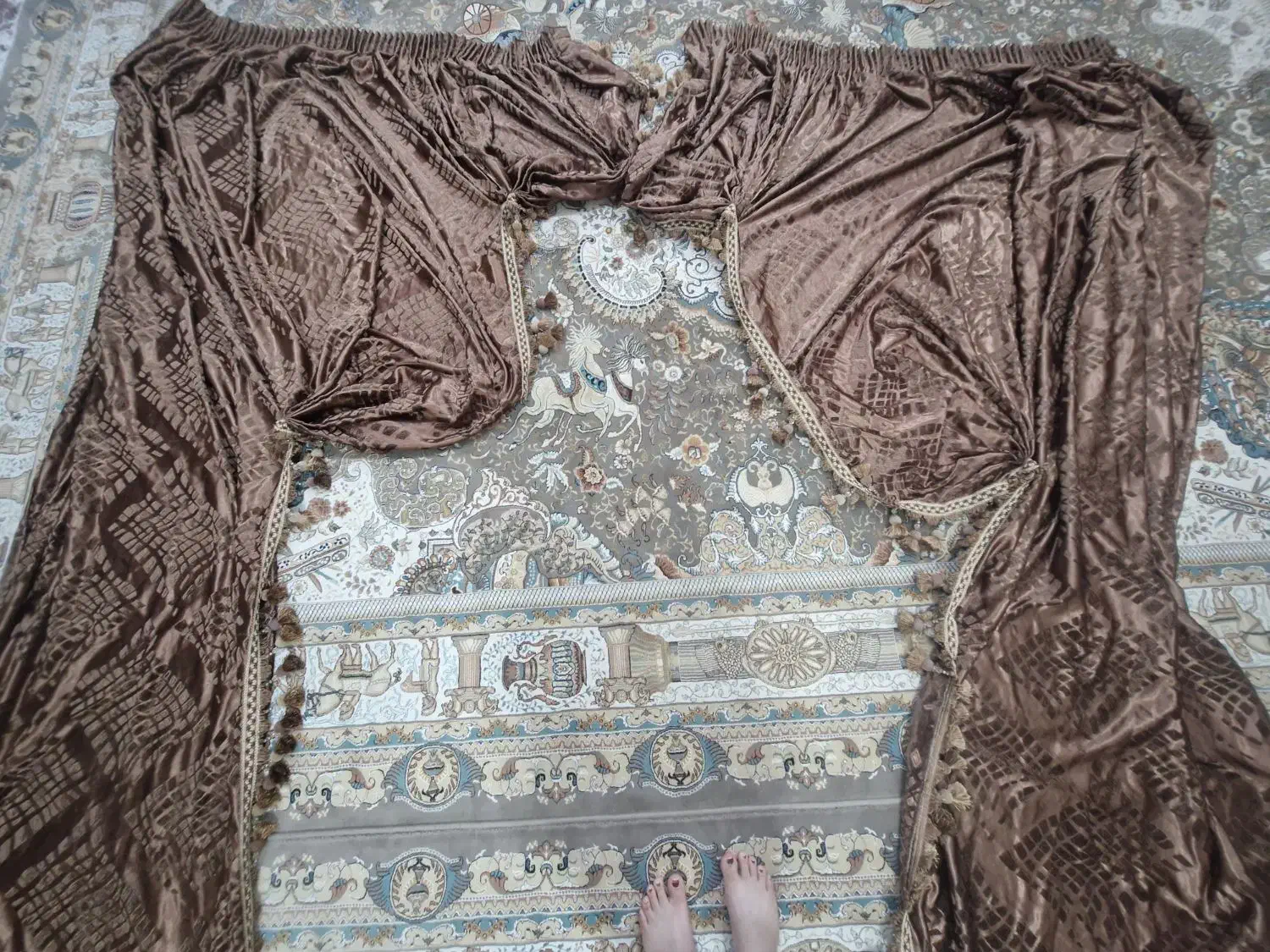 دوتا پرده نو جنس ضخیم مخمل|پرده، رانر، رومیزی|ایذه, |دیوار