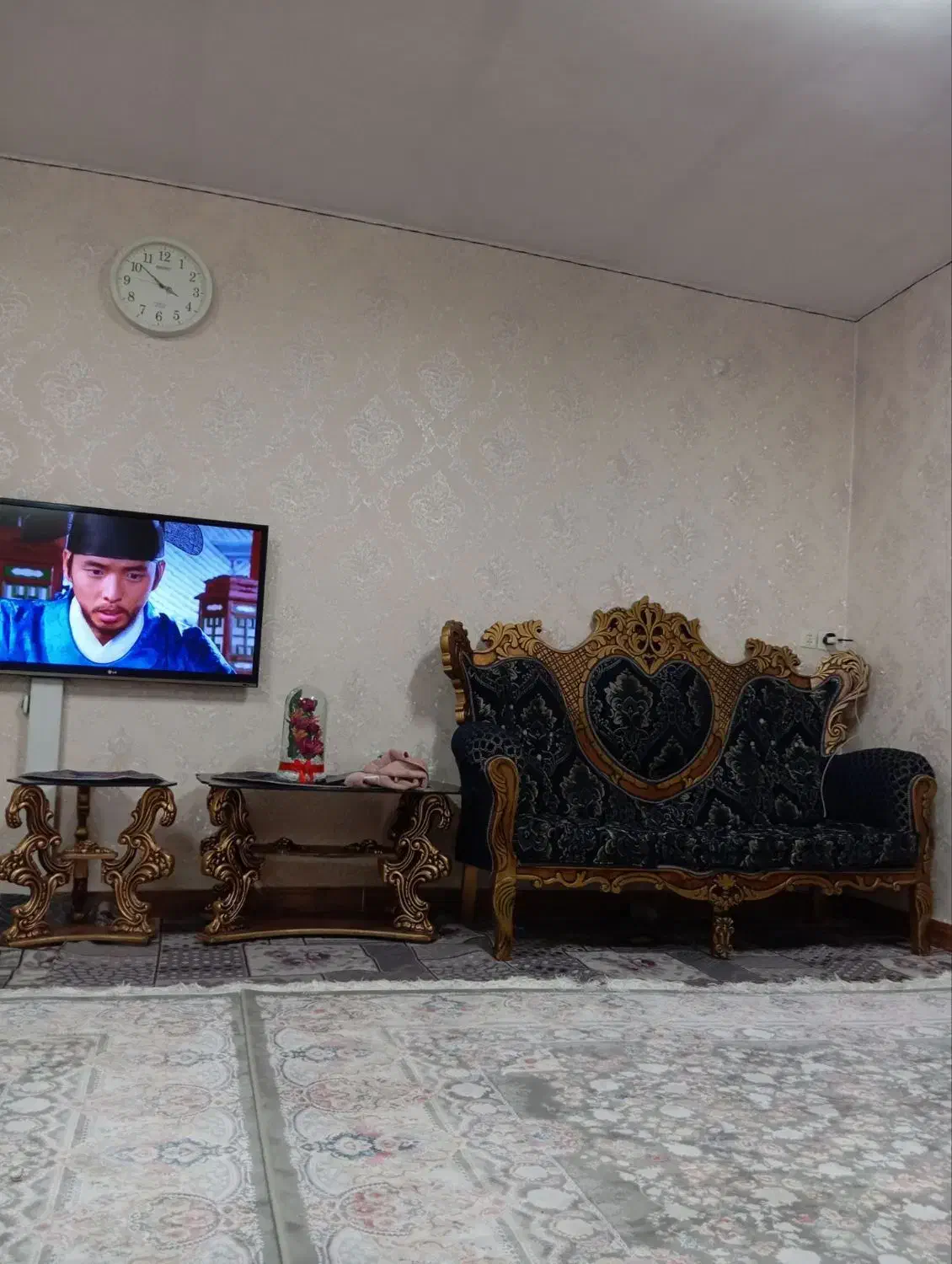 مبل ۷نفره تمیزوسالم|مبلمان خانگی و میز عسلی|ورامین, خیر آباد|دیوار