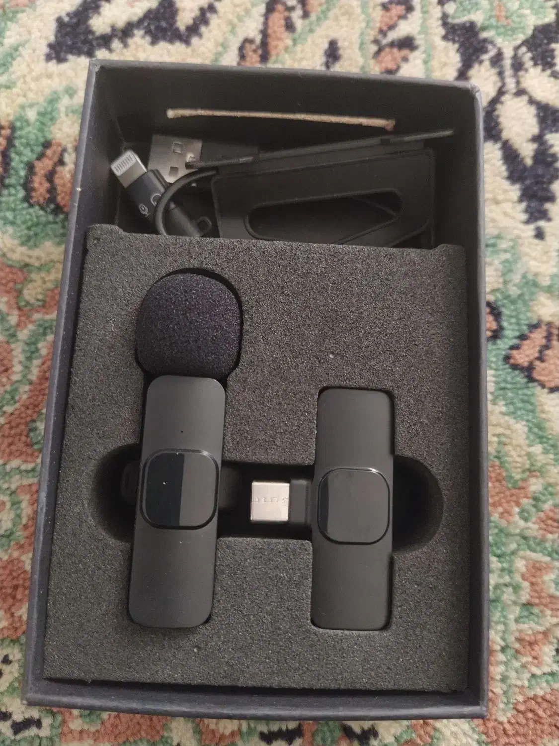 میکروفون یقه ای ( میکروفون برای بلاگری)|لوازم جانبی موبایل و تبلت|میناب, |دیوار