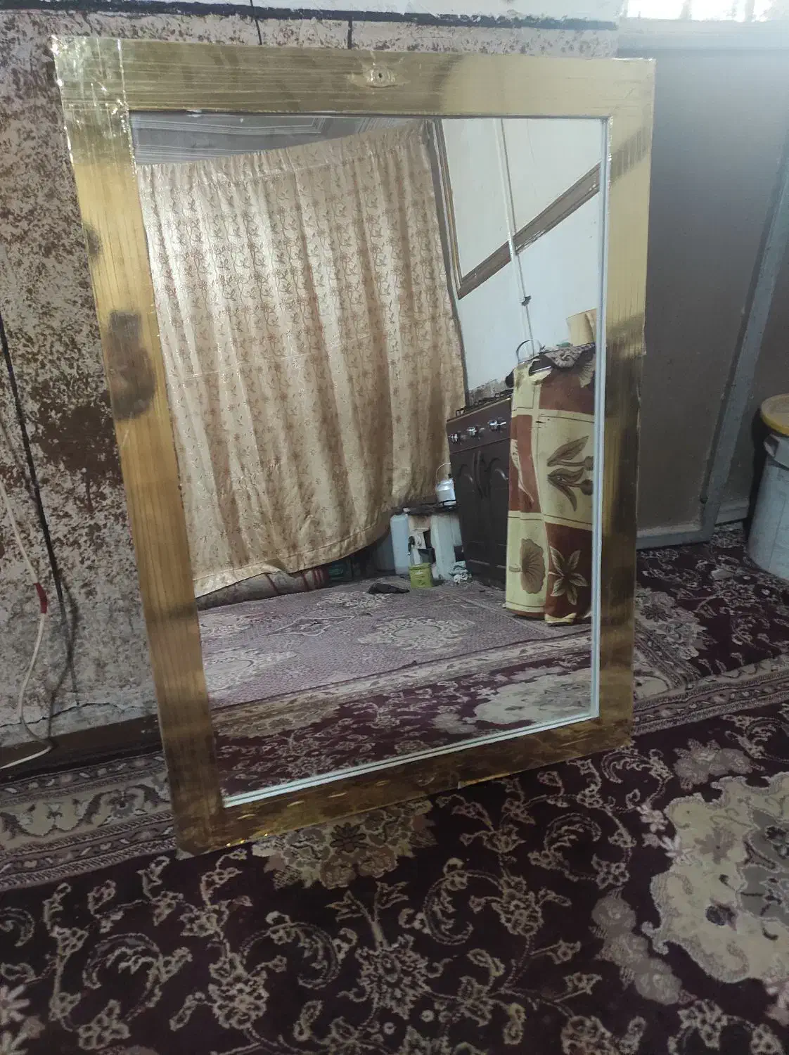 آینه|آینه|زابل, |دیوار