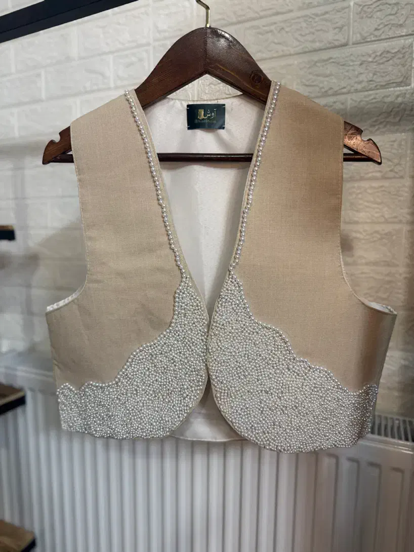 جلیقه/ وست های تماما کار دست با دوخت محکم و مخفی|لباس|خمین, |دیوار