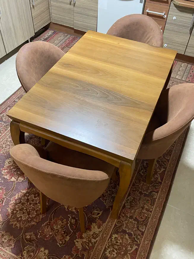 میز ناهار خوری چهار نفره همراه با چهار صندلی|میز و صندلی غذاخوری|قائم‌شهر, |دیوار