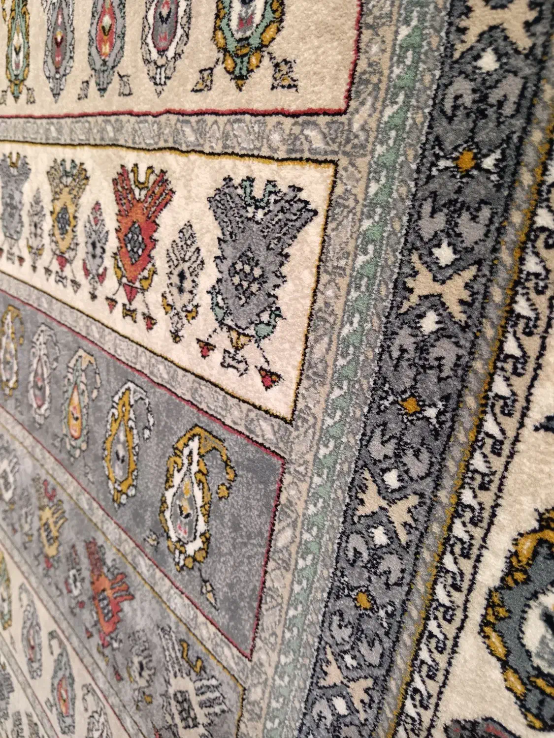 فرش جدید سلطان آباد|فرش|نیشابور, دارایی|دیوار