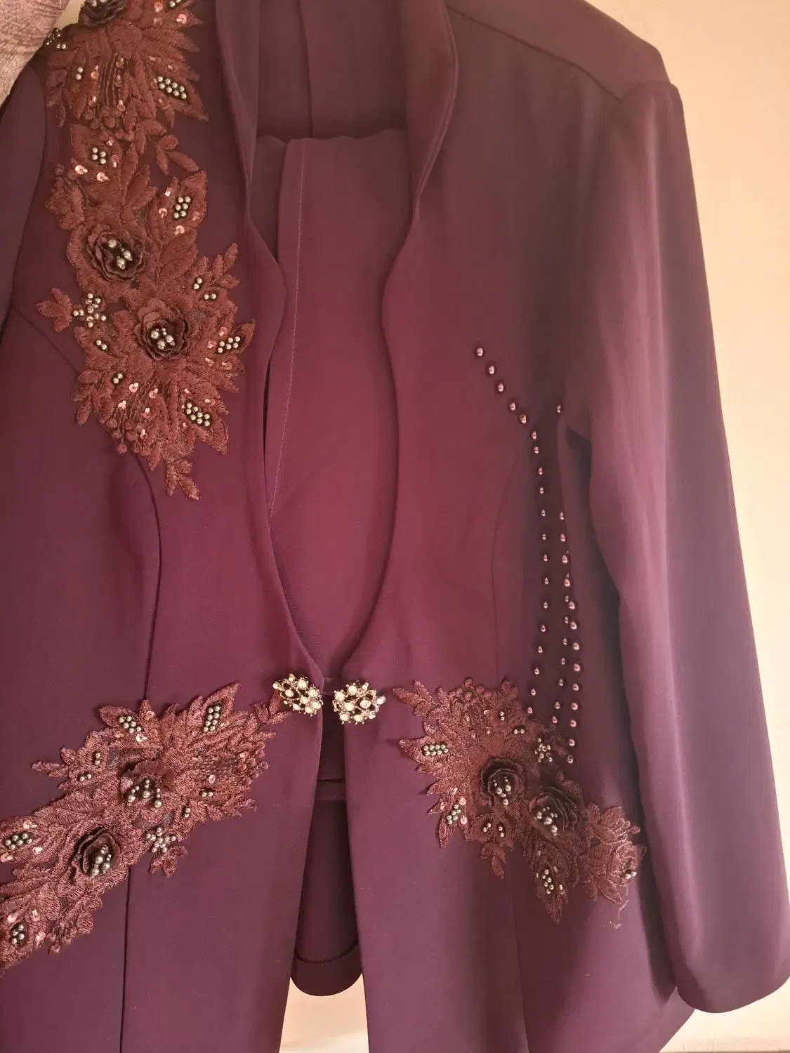 یک عدد کت دامن|لباس|نوشین شهر, |دیوار