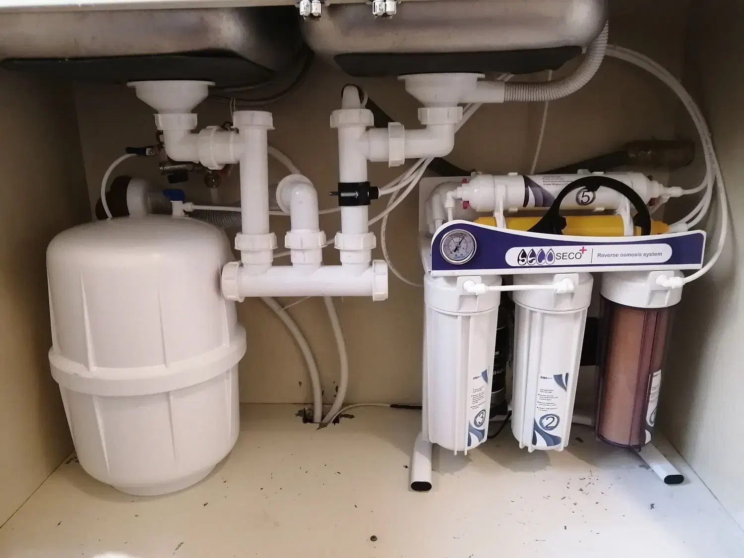 نصب وسرویس وعیب یابی دستگاه تصفیه آب|خدمات پیشه و مهارت|فردیس, منظریه|دیوار