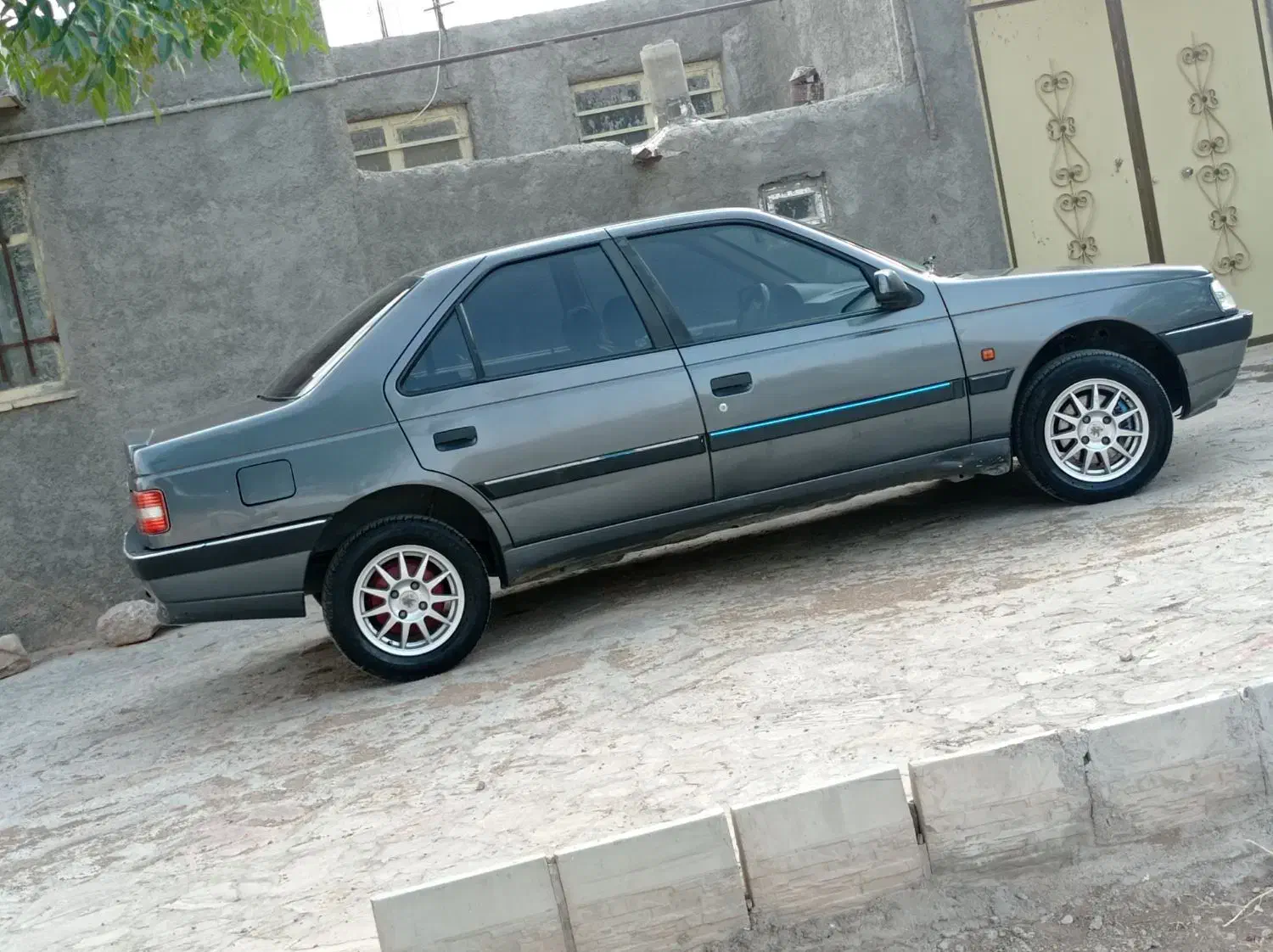 ۴۰۵ تیوفایو مدل ۹۳ تمام رنگ|خودرو سواری و وانت|اسفراین, |دیوار