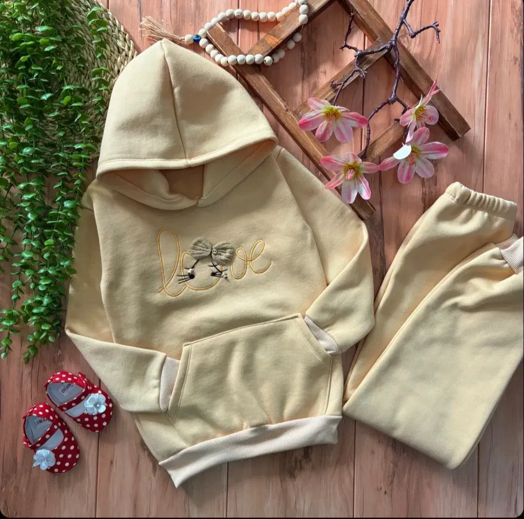 حراج پوشاک بچگانه|کفش و لباس بچه|کرمانشاه, |دیوار