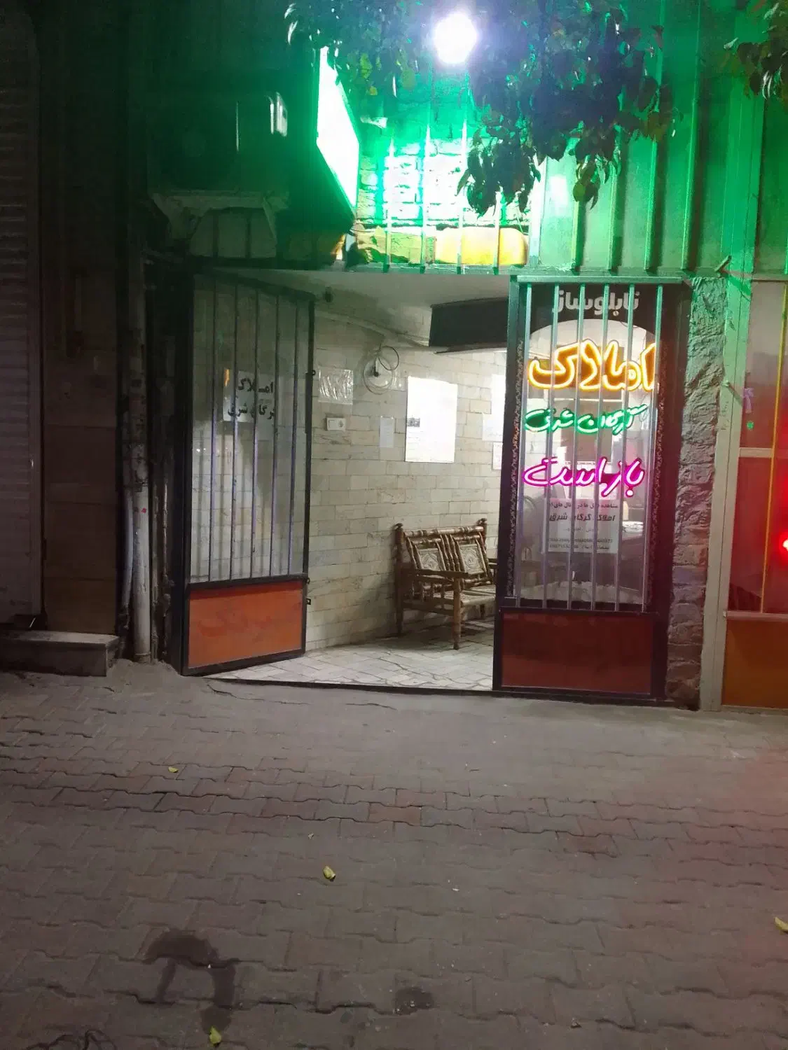 اجاره مغازه بر اصلی کاشانی متراژ متنوع|اجارهٔ مغازه و غرفه|گرگان, |دیوار