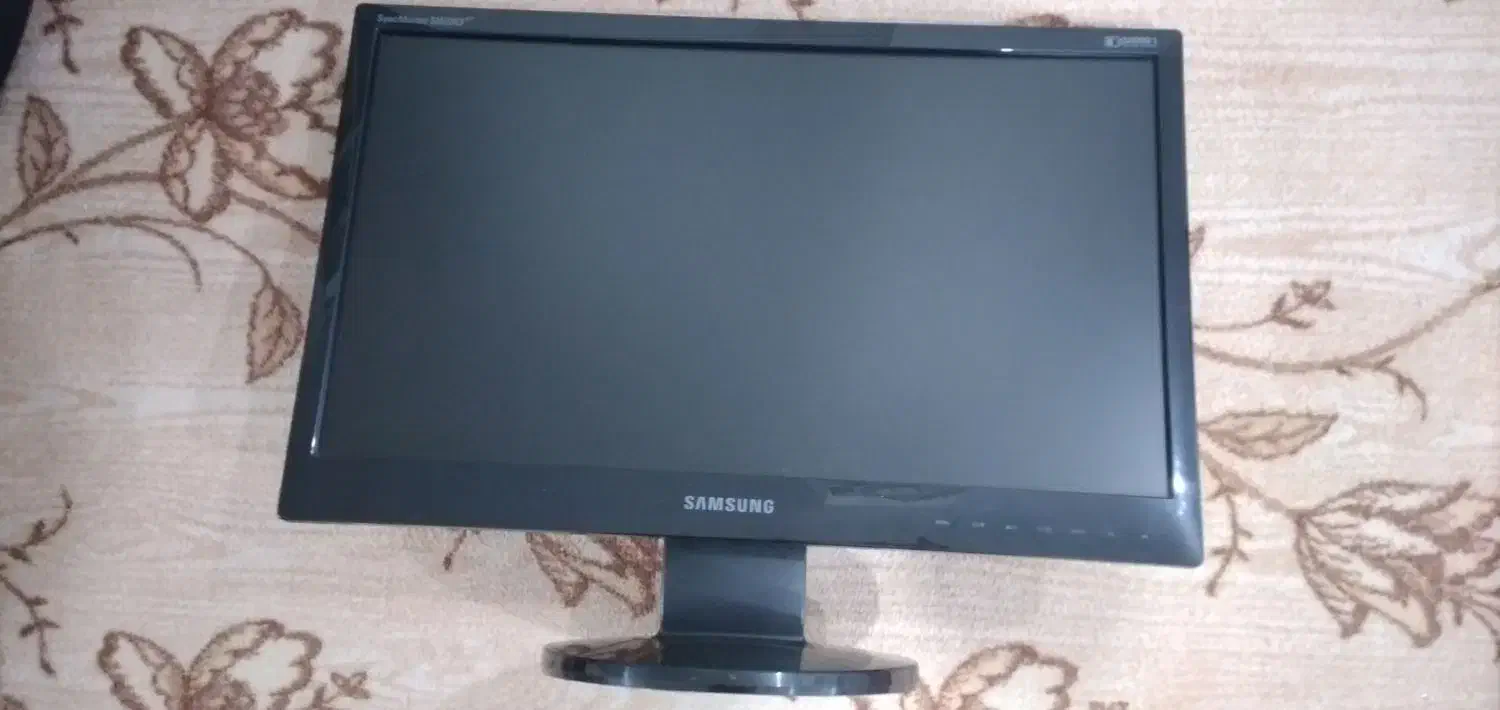 مانیتور ۲۱ اینچ|رایانه رومیزی|بروجرد, |دیوار