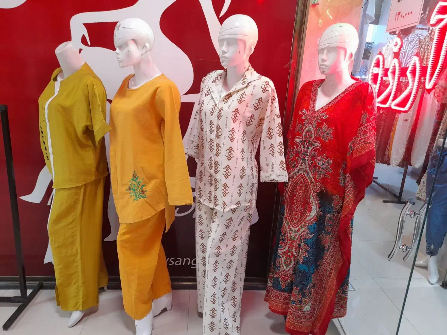 مانکن|فروشگاه و مغازه|گلبهار, شهر جدید گلبهار|دیوار