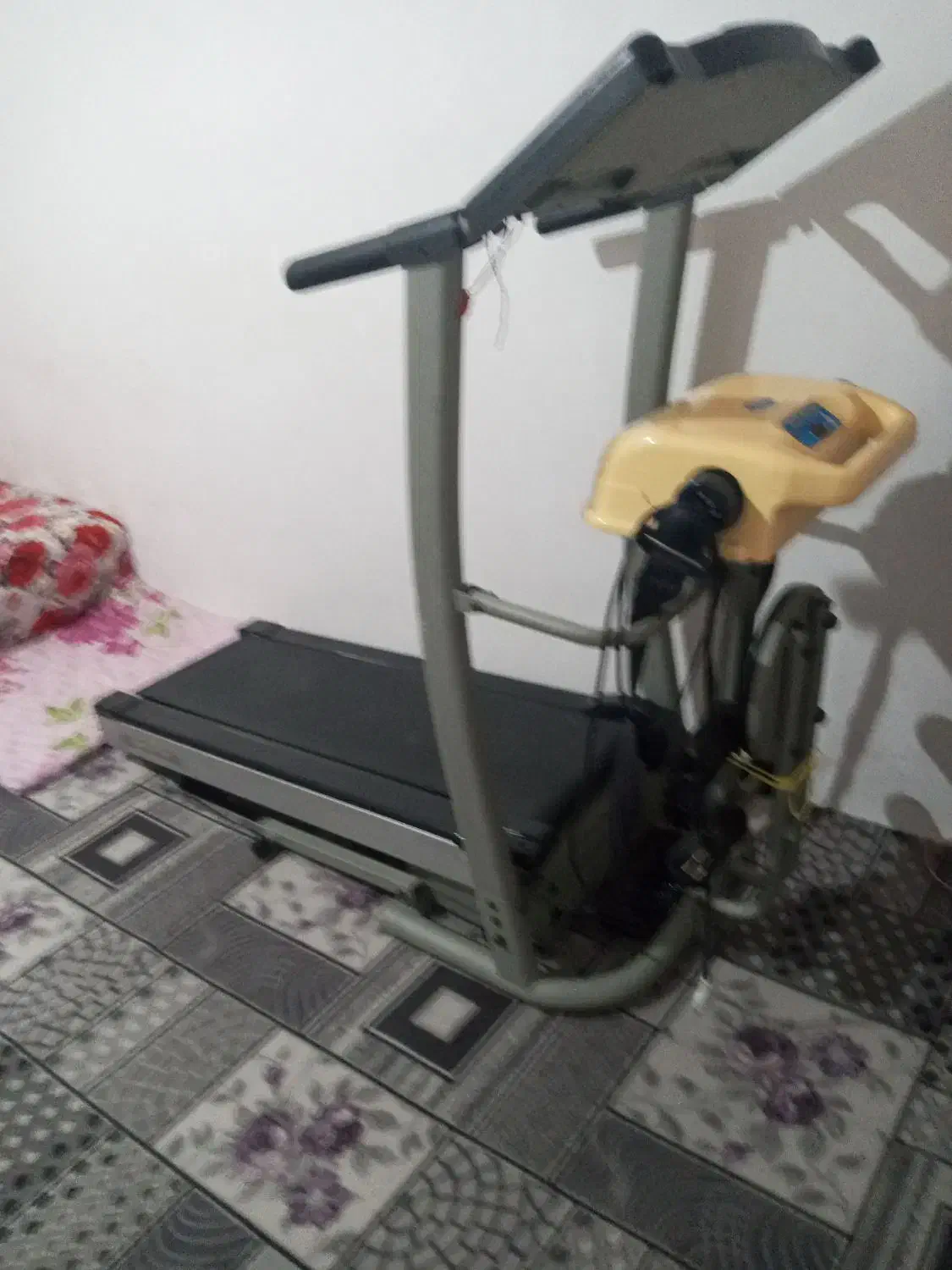 فروش تردمیل چندکار در حد نو|تجهیزات ورزشی|باسمنج, |دیوار