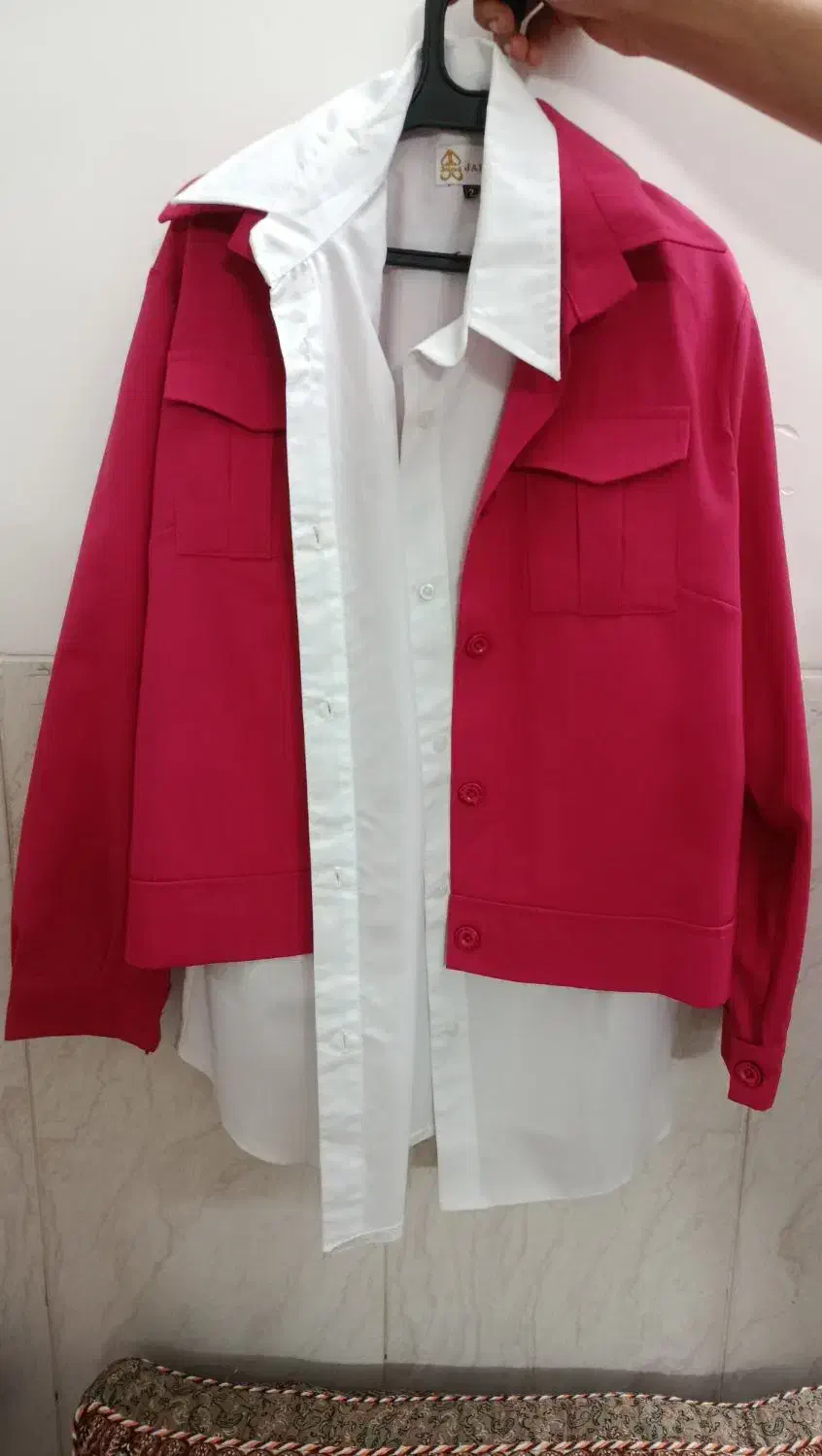 تعدادی لباس درحد نو به فروش می‌رسد|لباس|حمیدیا, |دیوار