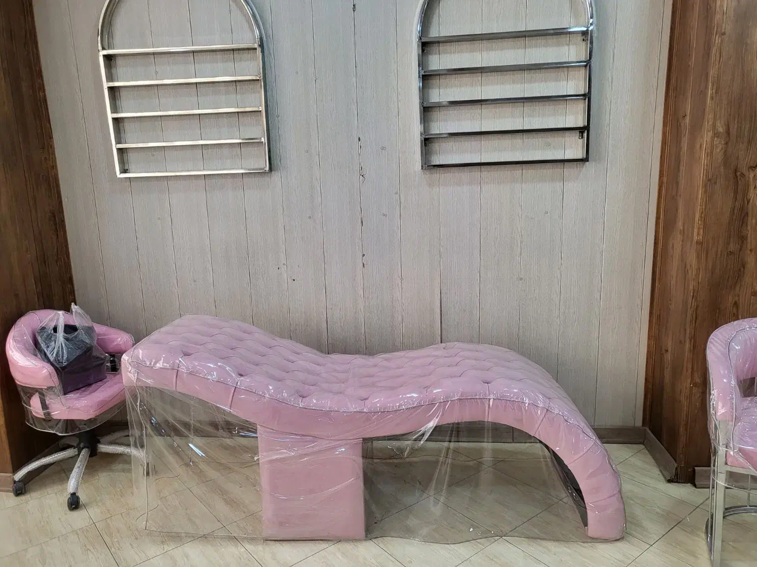 فروش وسایل سالن نو نو|آرایشگاه و سالنهای زیبایی|کرج, شاهینویلا|دیوار