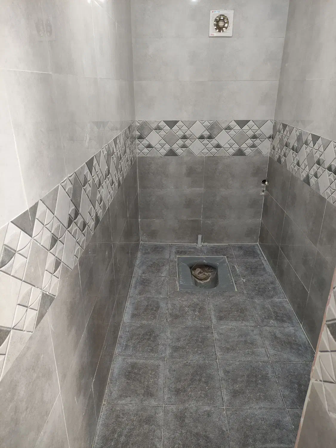 کاشی کاری.سرامیک.موزاییک|خدمات پیشه و مهارت|رشت, یخسازی|دیوار