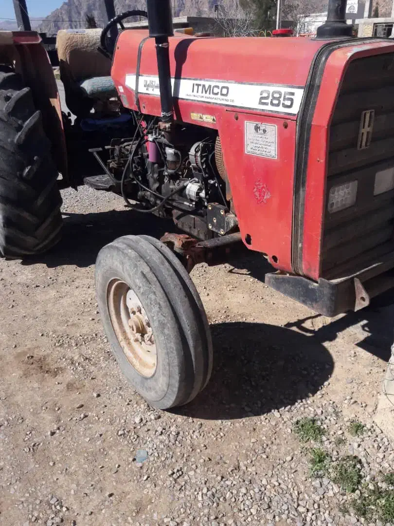 تراکتور ۲۸۵ مدل ۹۱|خودرو سنگین|ارسنجان, |دیوار