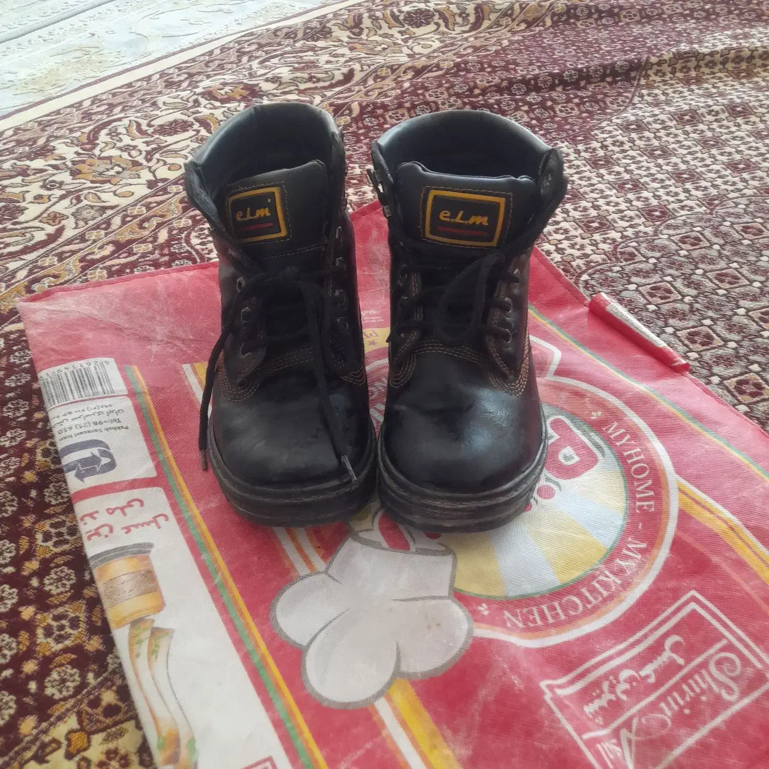 کفش|کیف، کفش، کمربند|مرند, |دیوار