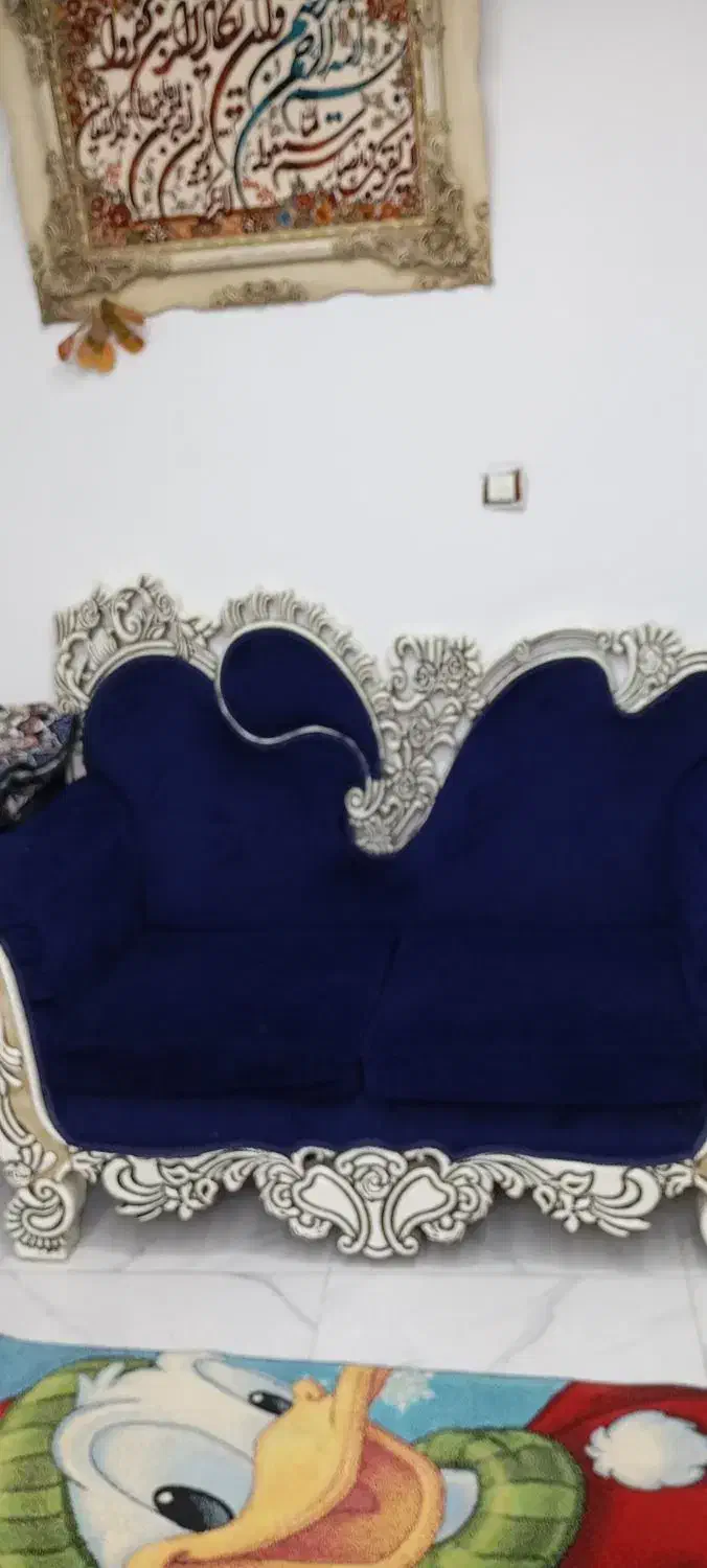 یک دست مبل هفت نفره با جلو مبلی دوتا عسلی|مبلمان خانگی و میز عسلی|آبیک, |دیوار