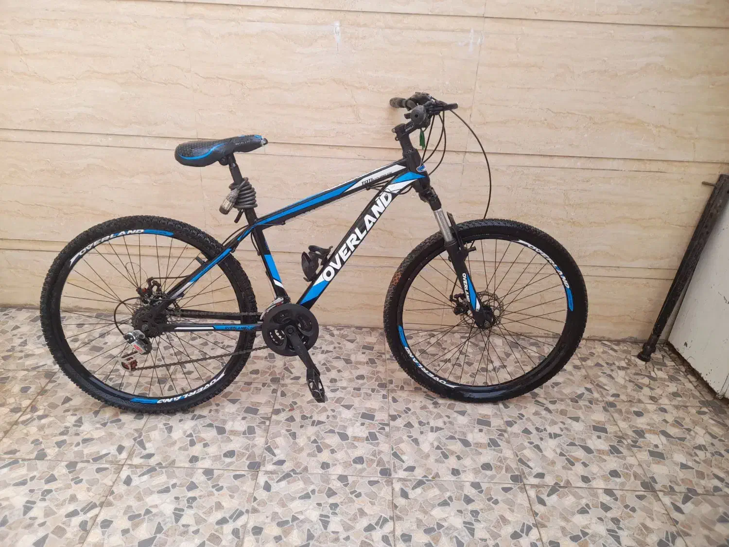 دوچرخه اورلورد|دوچرخه، اسکیت، اسکوتر|صحنه, |دیوار