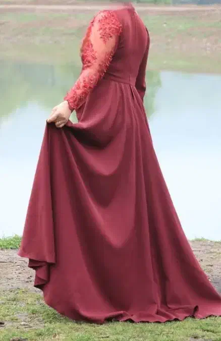 لباس مجلسی|لباس|جلین, |دیوار