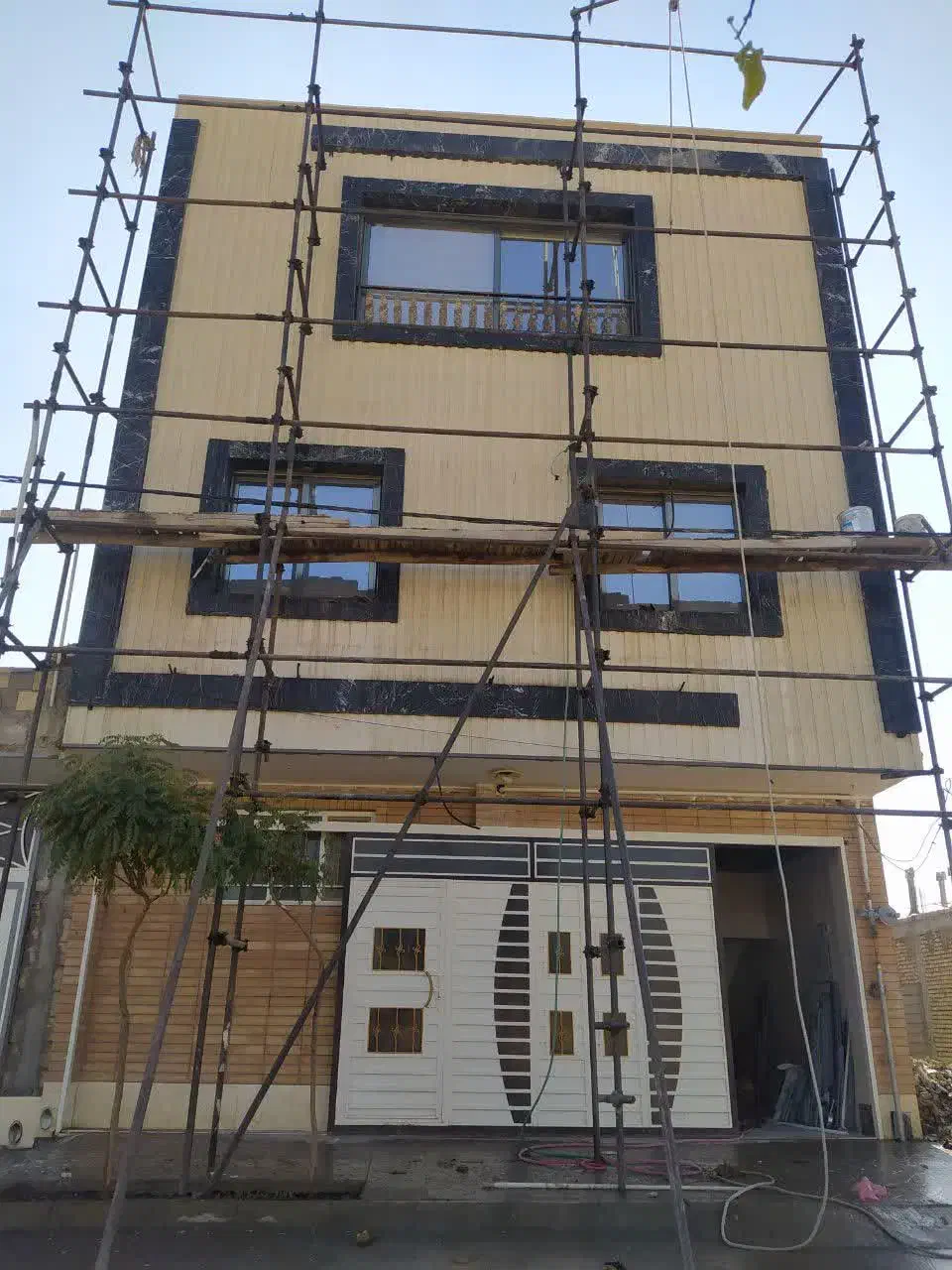 استاد نماکاری، نمای آجر ساختمان با بهترین کیفیت|خدمات پیشه و مهارت|فلاورجان, |دیوار