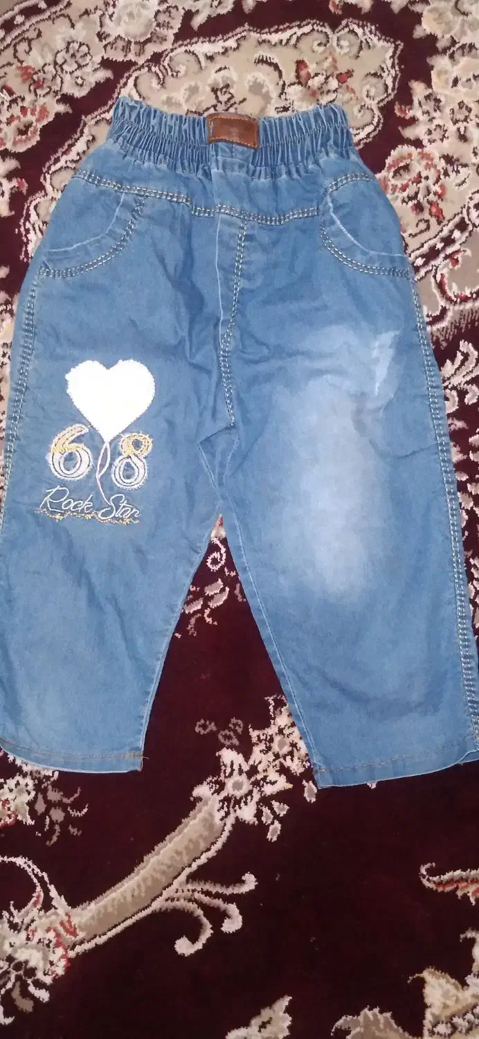 تعدادی لباس دخترانه و یک دست شلوار زنانه|لباس|لنگرود, |دیوار