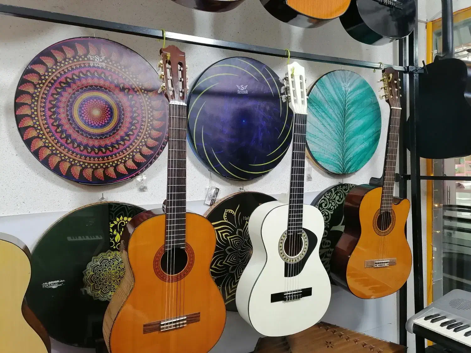 دف.سه تار|سازهای سنتی|همدان, |دیوار