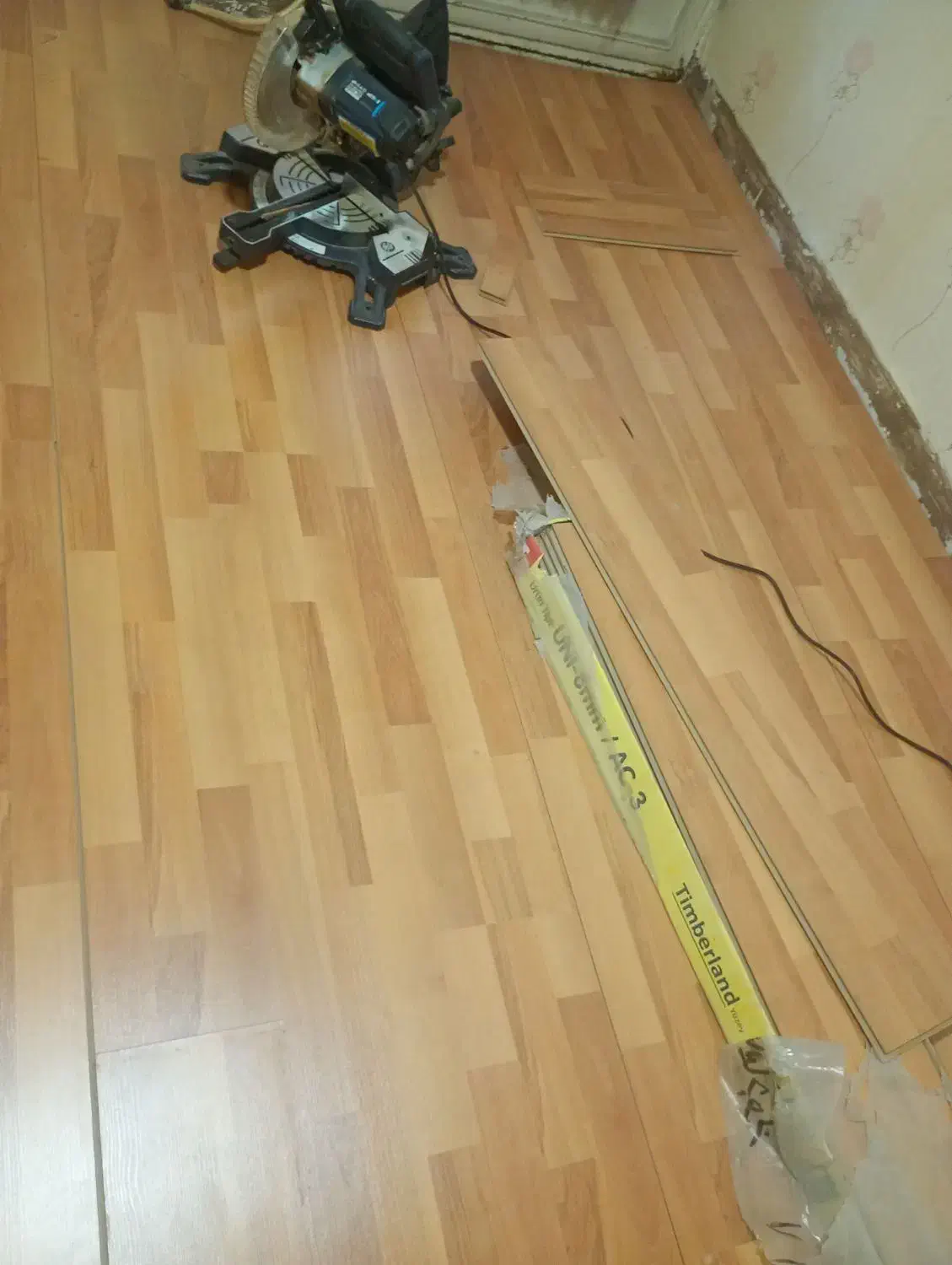 پارکت ترک در حد ۲۵ متر|مصالح و تجهیزات ساختمان|فردیس, شهرک گلها|دیوار