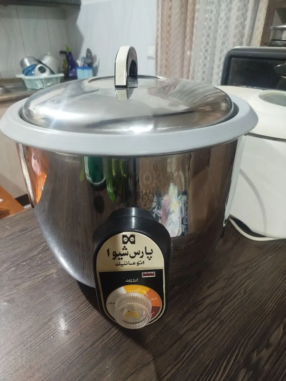 پلوپز بزرگ|ظروف پخت‌وپز|رشت, کوی مهر|دیوار