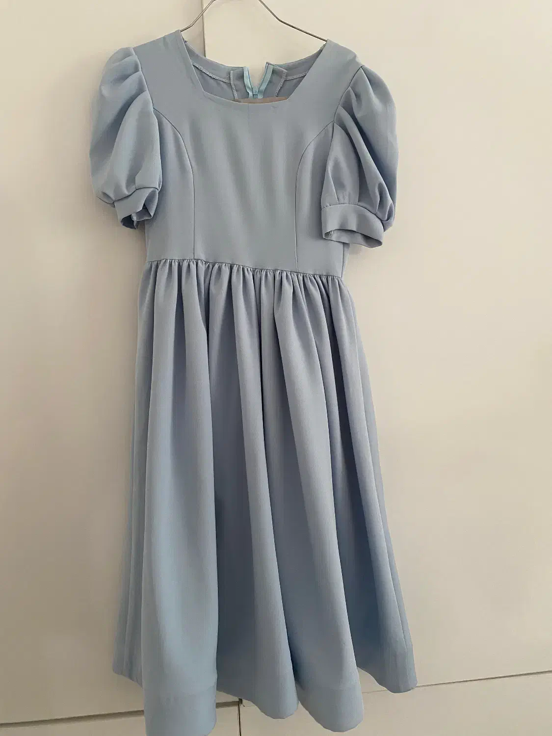 پیراهن مجلسی|لباس|رشت, یخسازی|دیوار