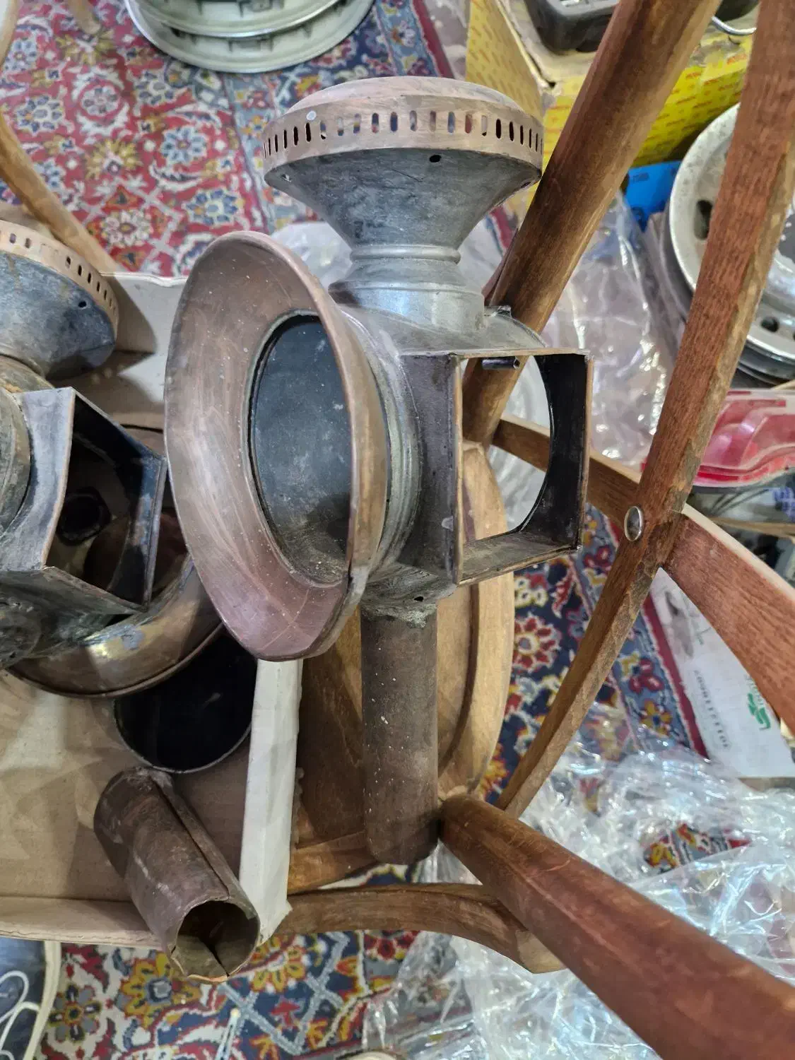 فانوس فایتون عتیقه|کلکسیون اشیاء عتیقه|تبریز, |دیوار