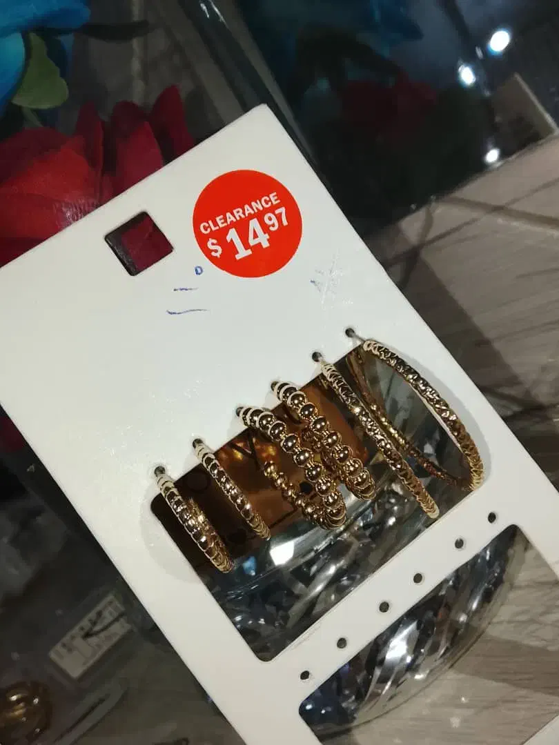 اکسسوری ( گوشواره،انگشتر،زنجیر و پلاک)|بدلیجات|بروجرد, |دیوار