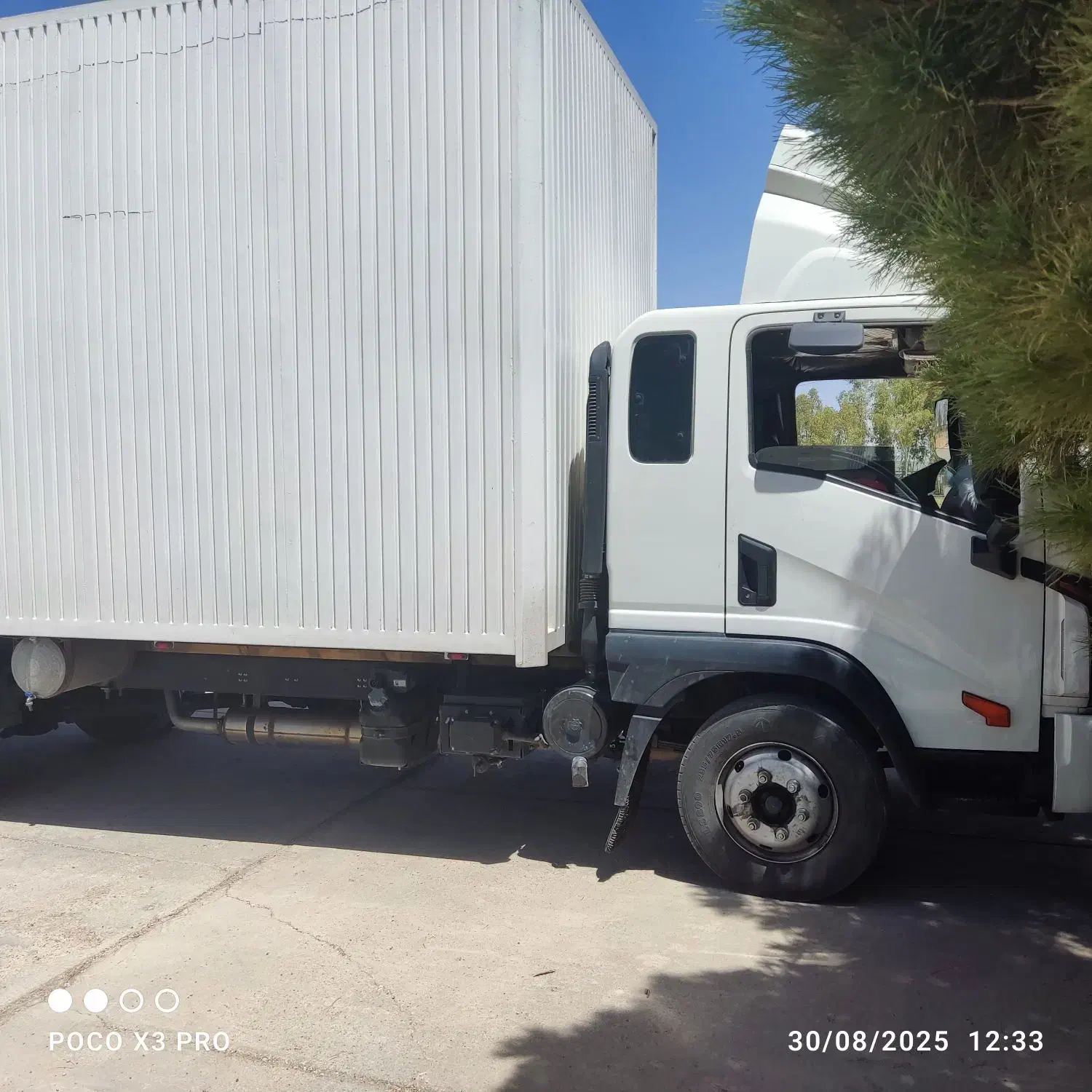 دایون ده تن|خودرو سنگین|مرودشت, نقش رستم|دیوار