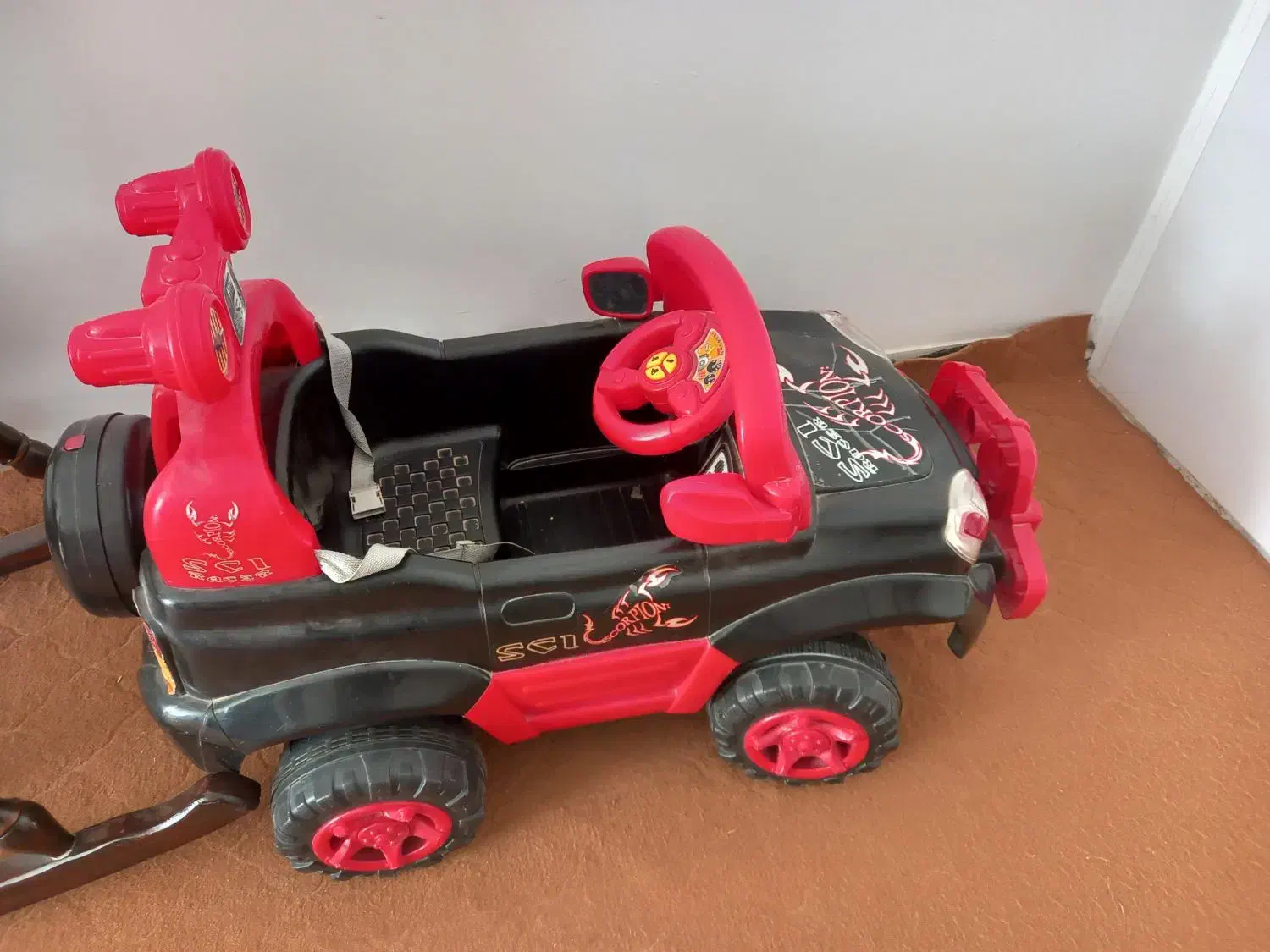 ماشین شارژی|اسباب‌‌بازی|نهاوند, |دیوار