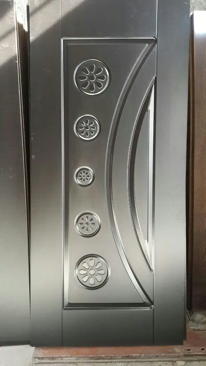 درب چوبی اتاقی سرویس ورودی|مصالح و تجهیزات ساختمان|اسلام‌شهر, شهرک قائمیه|دیوار