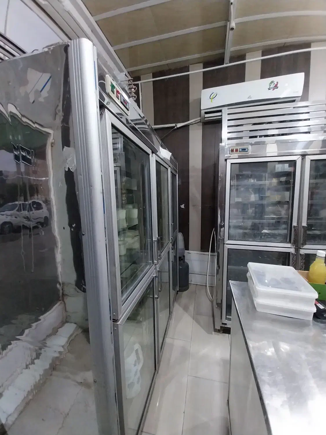 واگذاری فوری مغازه لبنیاتی بر خیابان اصلی|فروش مغازه و غرفه|چابهار, |دیوار