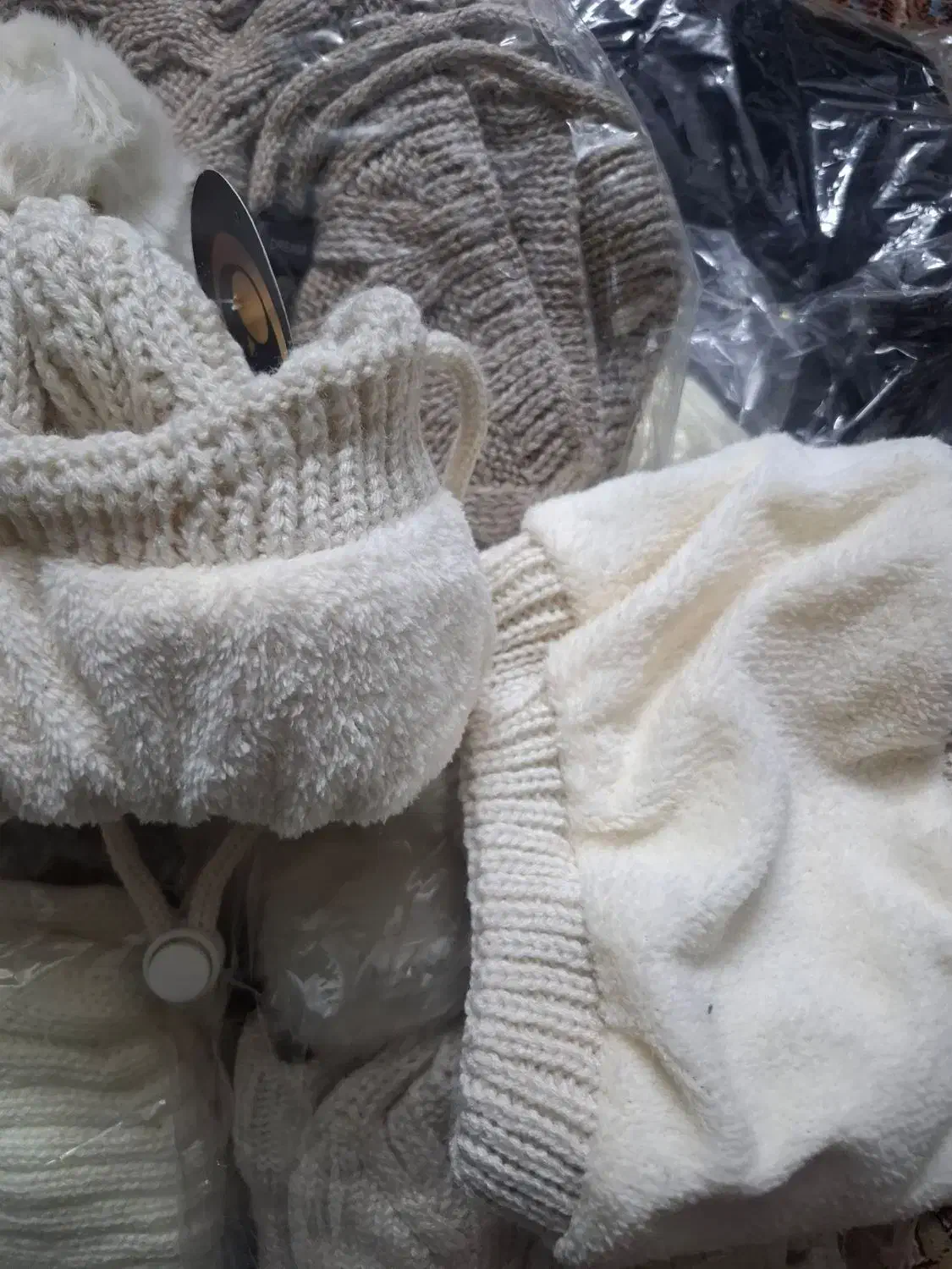 کلاه و شال گردن نو|کفش و لباس بچه|مشهد, نوغان|دیوار