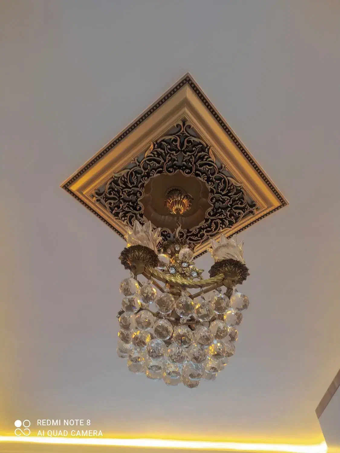 2لوستر پذیرایی 8شعله4شاخه 1لوستر آشپز خانه4شعله|لوستر و چراغ آویز|قرچک, مهدیه|دیوار