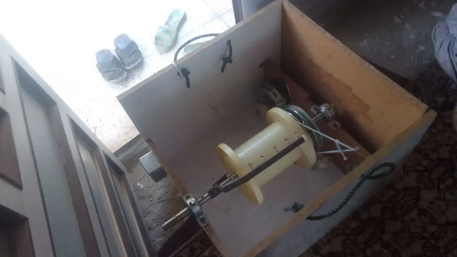 چرخ نخ ریسی اصلا استفاده نشده|لوازم خیاطی و بافتنی|گالیکش, |دیوار