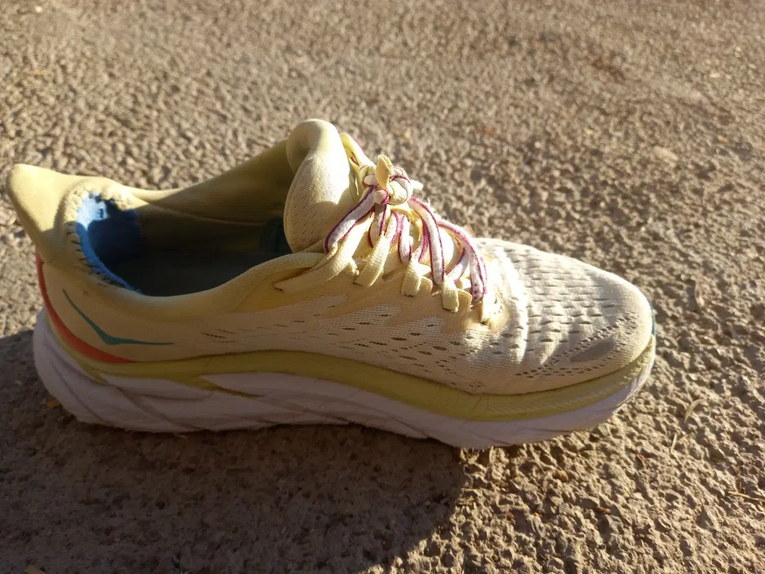 هوکا سایز ۳۸|کیف، کفش، کمربند|جوانرود, |دیوار