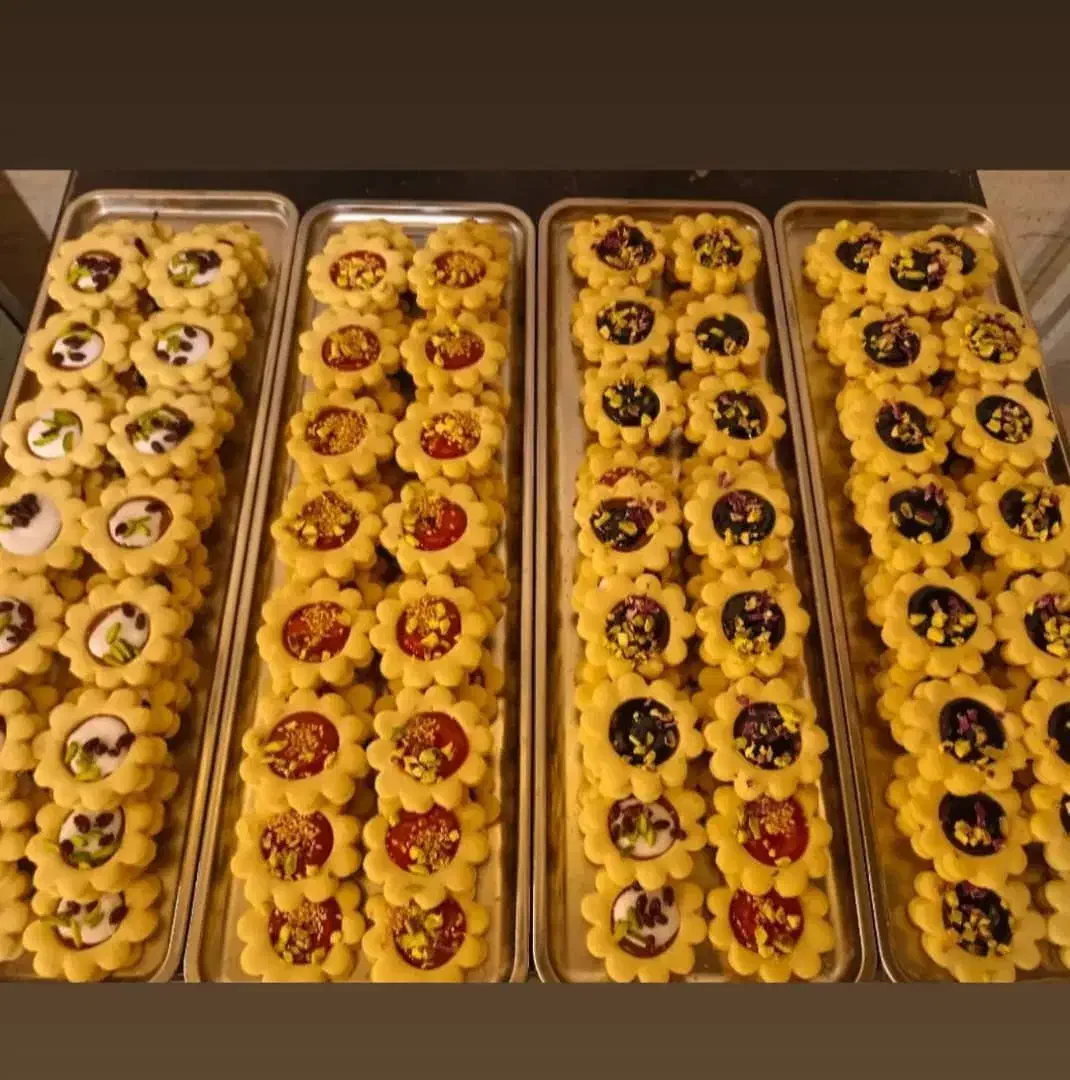 فروشنده ماهر قنادی|استخدام خدمات فروشگاه و رستوران|رشت, چمارسرا|دیوار