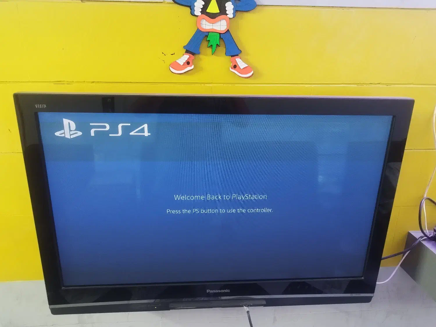 تلویزیون|تلویزیون و پروژکتور|قائن, |دیوار