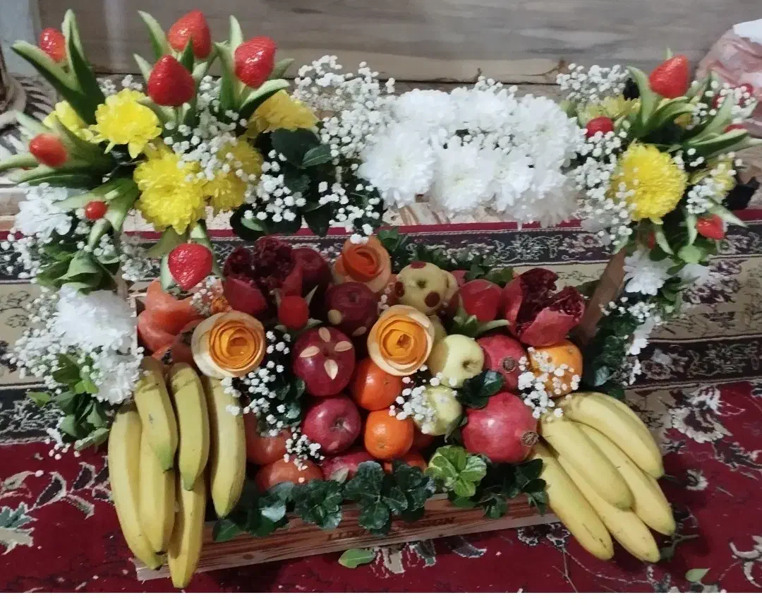 میوه آرایی و حکاکی هندوانه تزئین آجیل و پشمک200 ت|خدمات پذیرایی، مراسم|خمینی‌شهر, |دیوار